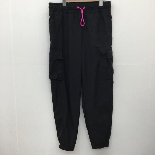 ナイキ NIKE パンツ サルエルパンツ CV9047-010　ウインドパンツ ナイキ ウィメンズ アイコン クラッシュ ウーブン パンツ M ロゴ、文字 黒 / ブラック /  レディース USED 古着 中古 10133766