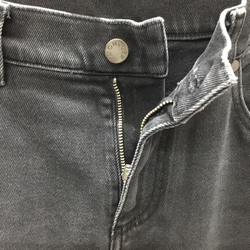 モンクレール MONCLER パンツ デニム、ジーンズ H20912A00017 596CP ストレッチ 46 46 ワンポイント 黒 / ブラック /  メンズ USED 古着 中古 10111387