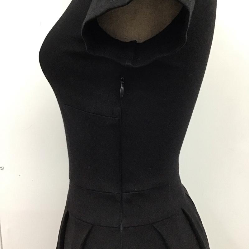 ザラ ZARA TRAFALUC ワンピース ミニスカート 半袖ミニワンピース フレアワンピース プリーツスカート XS 無地 黒 / ブラック /  レディース USED 古着 中古 10119058