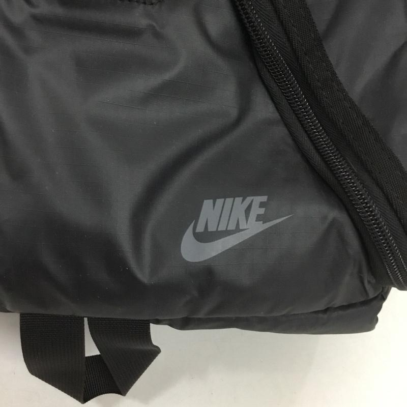ナイキ NIKE リュックサック、デイパック リュックサック、デイバッグ バックパック QUAD ZIP SYSTEM ロゴ、文字 黒 / ブラック /  メンズ USED 古着 中古 10151065