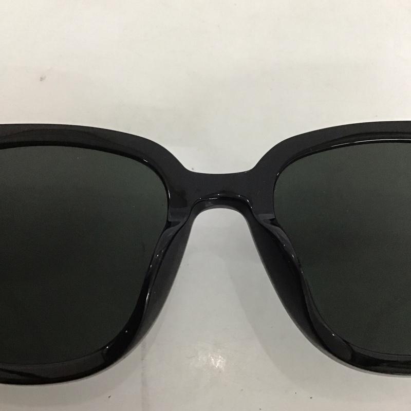 ジェントルモンスター GENTLE MONSTER めがね・サングラス サングラス JACKIE 無地 黒 / ブラック /  メンズ USED 古着 中古 10125637