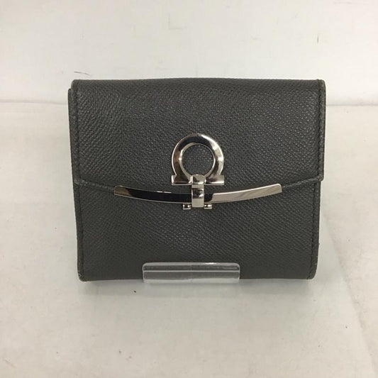 サルヴァトーレフェラガモ Salvatore Ferragamo 財布 二つ折り ガンチーニ 無地 灰 / グレー / X 銀 / シルバー /  メンズ USED 古着 中古 10141060