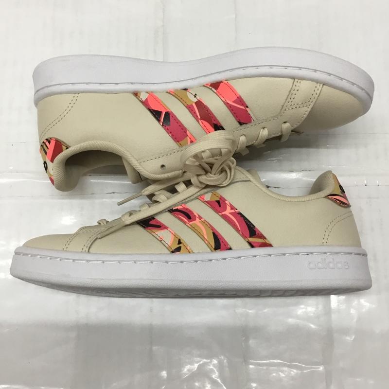 アディダス adidas スニーカー スニーカー FW6659 グランドコート LEA W 23.5cm 23.5cm ロゴ、文字 ベージュ / ベージュ / X 白 / ホワイト /  レディース USED 古着 中古 10110608