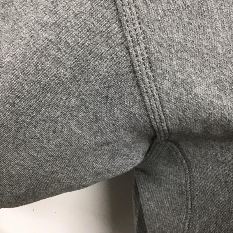 カーハート Carhartt トレーナー 長袖 長袖スウェット 長袖トレーナー リブカットソー 長袖カットソー ジップアップカラー L ロゴ、文字 灰 / グレー /  メンズ USED 古着 中古 10124692