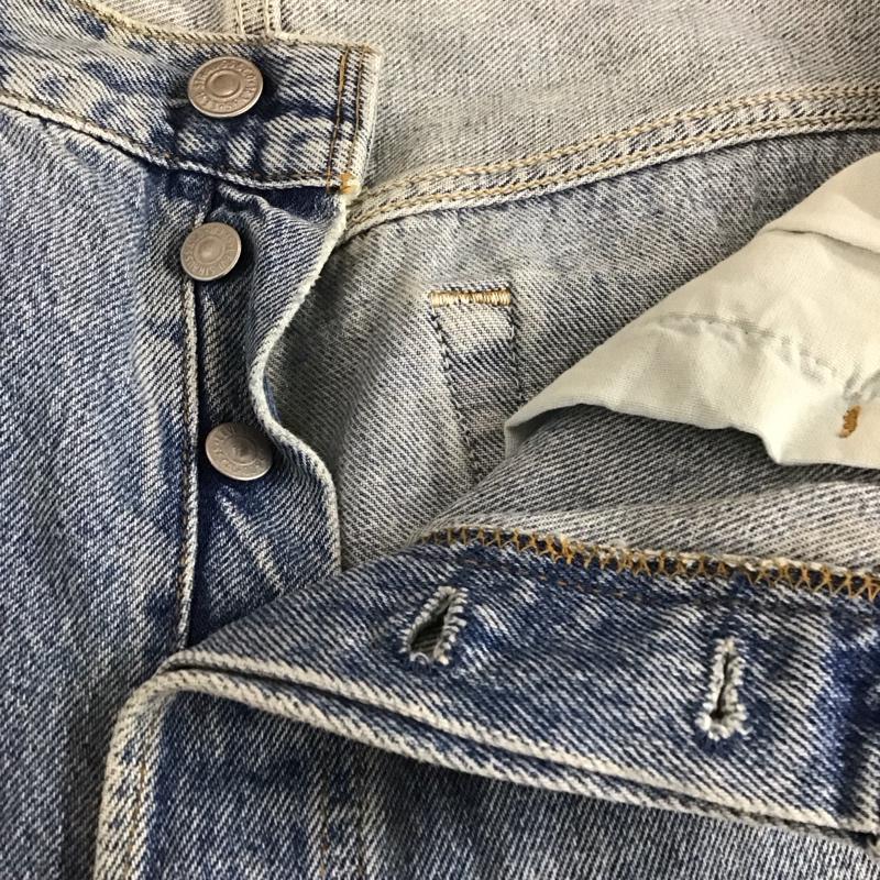 リーバイス Levi s パンツ デニム、ジーンズ デニムパンツ ストレートパンツ ワイドパンツ カジュアルパンツ 501 33インチ 無地 インディゴ / インディゴ /  メンズ USED 古着 中古 10106563