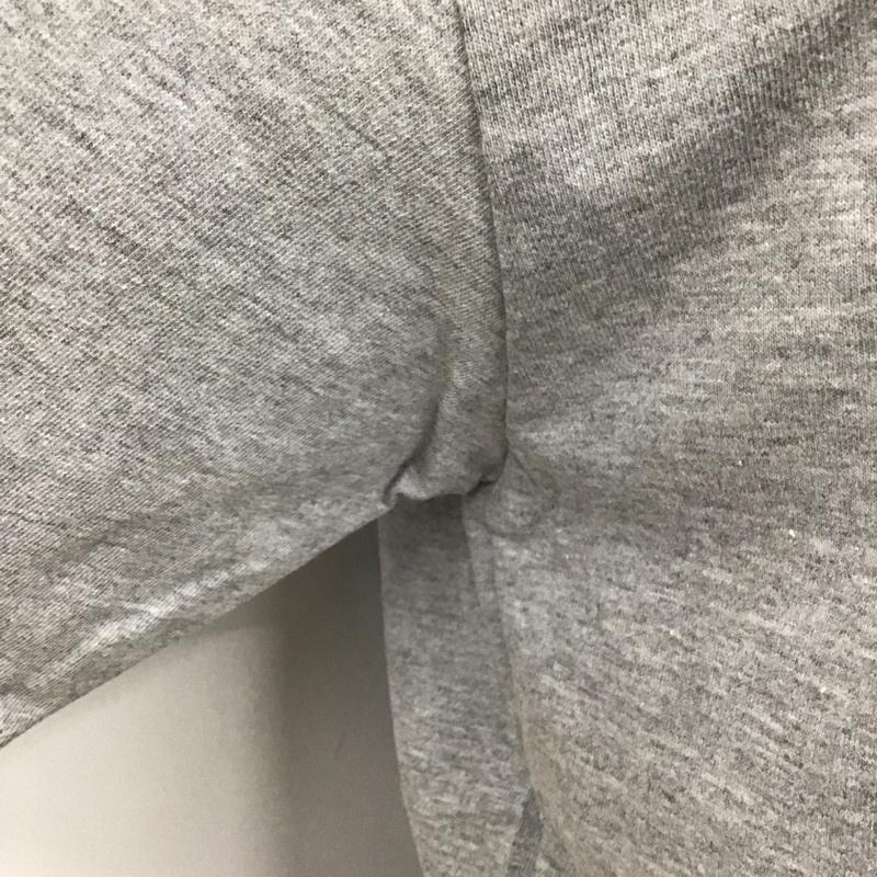 タカヒロ ミヤシタ ザ ソロイスト TAKAHIRO MIYASHITA The SoloIst. Tシャツ 半袖 ヤクルトスワローズ M ロゴ、文字 X プリント 灰 / グレー /  メンズ USED 古着 中古 10111991