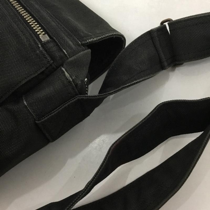 ポーター PORTER ショルダーバッグ ショルダーバッグ SMOKY スモーキー ロゴ、文字 黒 / ブラック /  メンズ USED 古着 中古 10147454