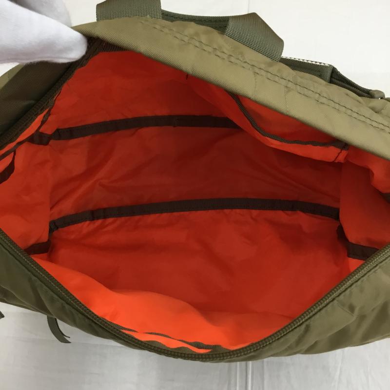 フレドリック パッカーズ FREDRIK PACKERS メッセンジャーバッグ メッセンジャーバッグ  カーキ / カーキ /  メンズ USED 古着 中古 10141205