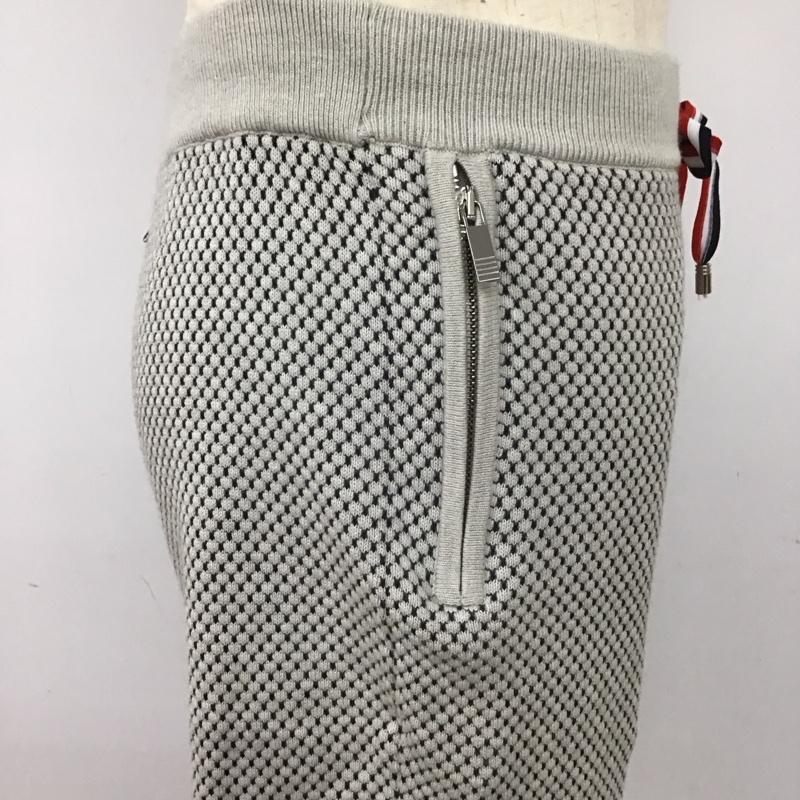 トムブラウン THOM BROWNE パンツ ショートパンツ 3  灰 / グレー /  メンズ USED 古着 中古 10112021