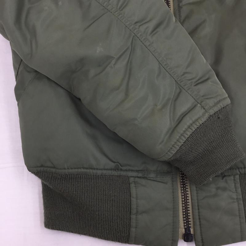 アヴィレックス AVIREX ジャケット、上着 ジャケット、ブレザー フライトジャケット M  カーキ / カーキ /  メンズ USED 古着 中古 10144622
