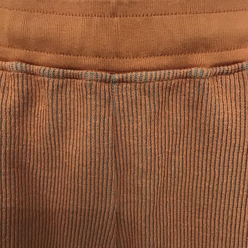 ストーンアイランド STONE ISLAND パンツ ショートパンツ ショートパンツ ハーフパンツ カジュアルパンツ M ストライプ 橙 / オレンジ /  メンズ USED 古着 中古 10116624