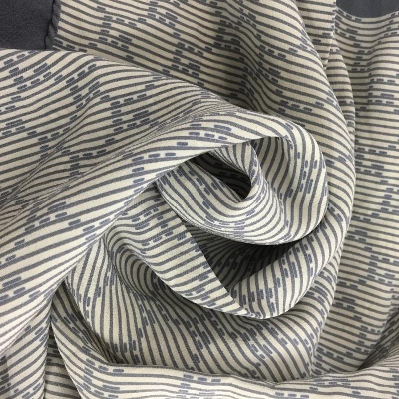 グッチ GUCCI ファッション小物 スカーフ、ポケットチーフ シルク 総柄 灰 / グレー /  レディース USED 古着 中古 10142224