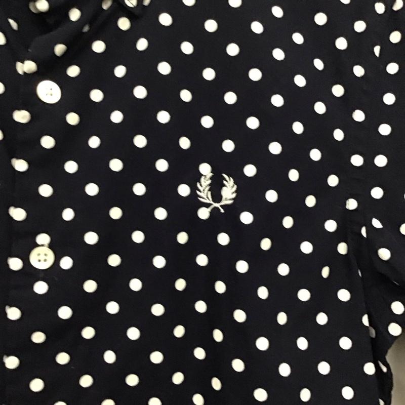 フレッドペリー FRED PERRY シャツ、ブラウス 長袖 長袖シャツ 総柄シャツ カラーシャツ ドットシャツ S ドット 紺 / ネイビー /  メンズ USED 古着 中古 10136225