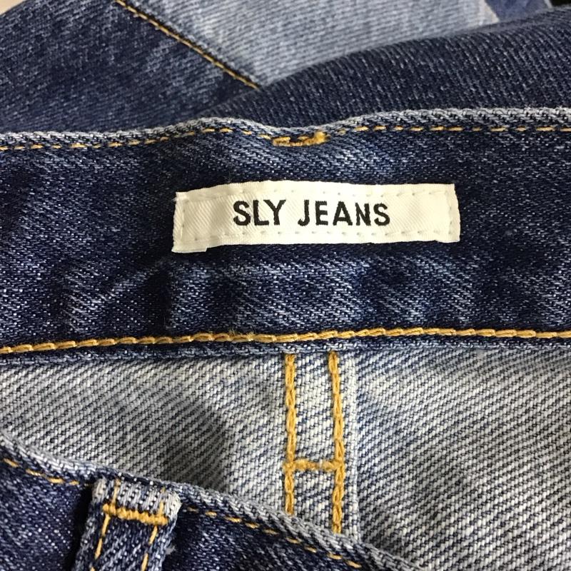 スライ SLY パンツ デニム、ジーンズ 030FSZ12-3310 PATCH WORK FLARE PT パッチワーク フレアパンツ 0 ボーダー柄 インディゴ / インディゴ / X 水色 / ライトブルー /  レディース USED 古着 中古 10107948