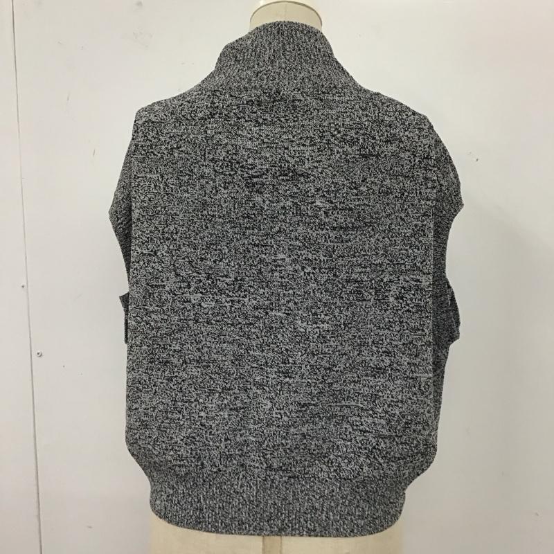 スライ SLY タンクトップ タンクトップ 030gsl70-4450 HALF ZIP KNIT トップス FREE  黒 / ブラック /  レディース USED 古着 中古 10119783