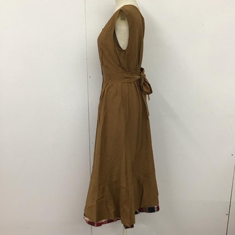 ブルーレーベル・クレストブリッジ BLUE LABEL CRESTBRIDGE ワンピース ロングスカート 55J62-225-42 ノースリーブ 前開き 38 チェック 茶 / ブラウン /  レディース USED 古着 中古 10122643