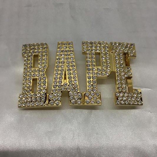 アベイシングエイプ A BATHING APE ベルト・バックル バックル ロゴ、文字 金 / ゴールド /  メンズ USED 古着 中古 10109156
