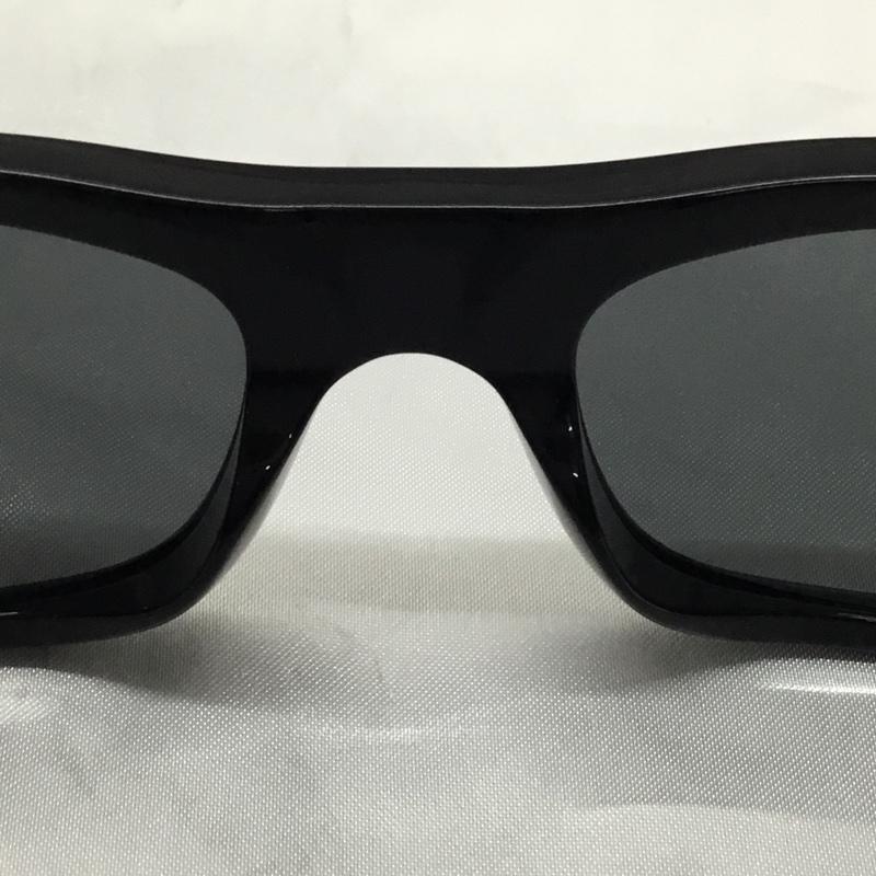 セリーヌ CELINE めがね・サングラス サングラス CL400871 ケース付き ロゴ、文字 黒 / ブラック /  レディース USED 古着 中古 10117591