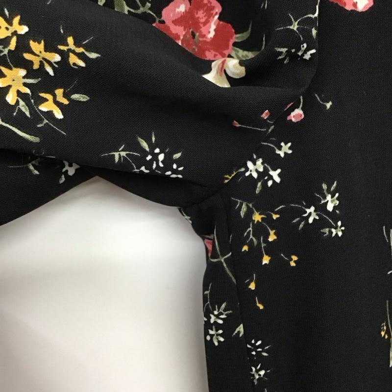エモダ EMODA ボトムス ボトムス 041740751501-01 CHOOSEワイドタックパンツ M 花柄 黒 / ブラック /  レディース USED 古着 中古 10138978