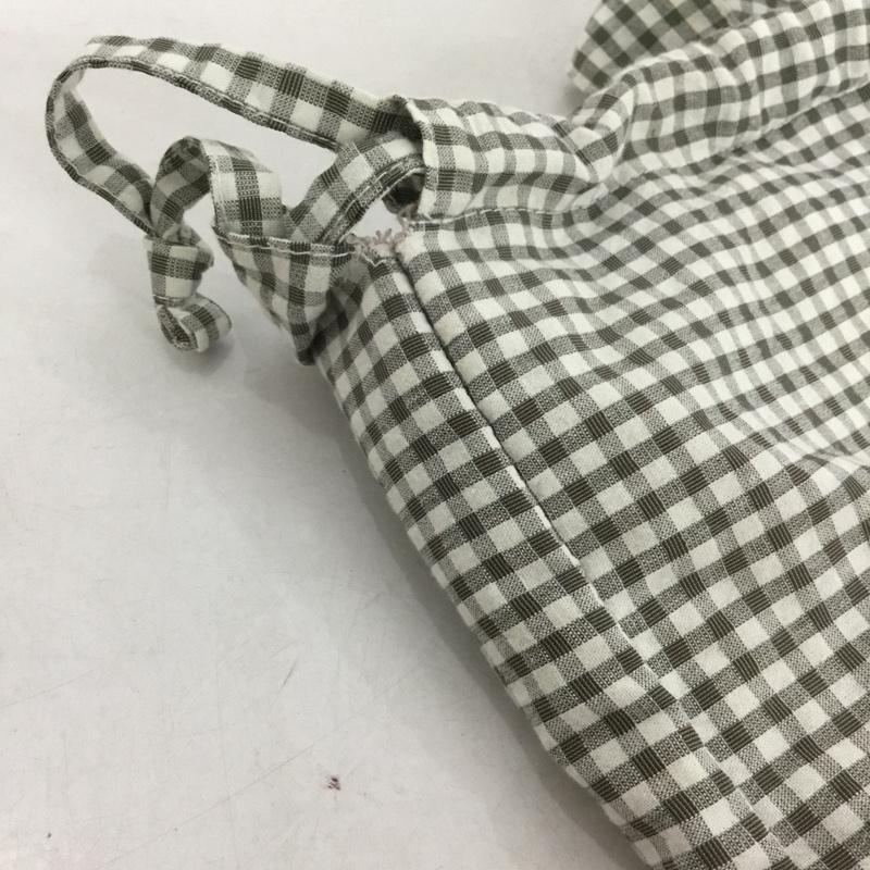 アコモデ ACCOMMODE トートバッグ トートバッグ LOONEY TUNES ギンガムチェック 巾着 キャラクター カーキ / カーキ /  レディース USED 古着 中古 10140620