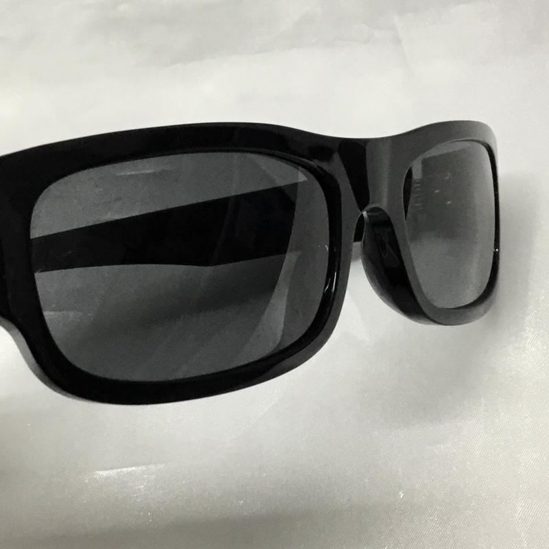 セリーヌ CELINE めがね・サングラス サングラス CL400871 ケース付き ロゴ、文字 黒 / ブラック /  レディース USED 古着 中古 10117591