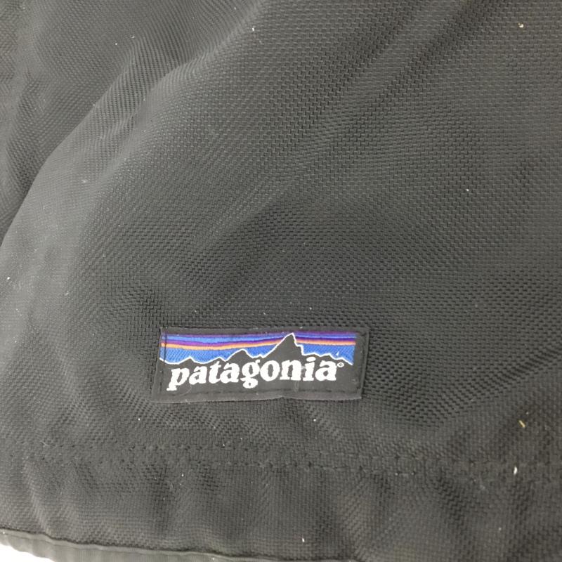 パタゴニア patagonia スーツケース、トランク スーツケース、トランク キャリーバッグ トラベルバッグ 二輪 ボストンバッグ ロゴ、文字 黒 / ブラック /  メンズ USED 古着 中古 10145625