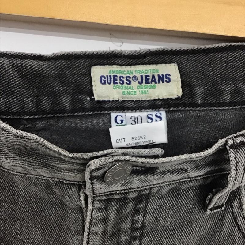 ゲス Guess パンツ デニム、ジーンズ デニムパンツ スリムパンツ カジュアルパンツ 30インチ ロゴ、文字 灰 / グレー /  メンズ USED 古着 中古 10143861