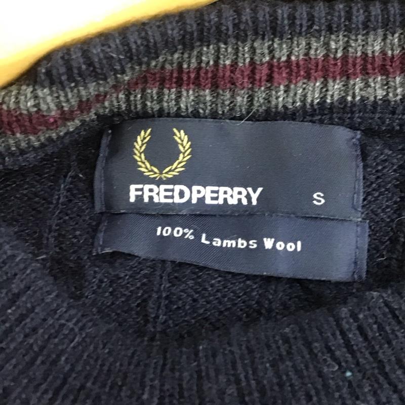 フレッドペリー FRED PERRY ニット、セーター 長袖 長袖ニットカットソー クルーネック セーター S ロゴ、文字 紺 / ネイビー /  メンズ USED 古着 中古 10140910