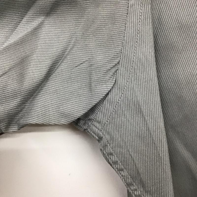 アクアスキュータム Aquascutum シャツ、ブラウス 長袖 長袖シャツ 無地シャツ カラーシャツ ロゴ、文字 灰 / グレー /  メンズ USED 古着 中古 10131133