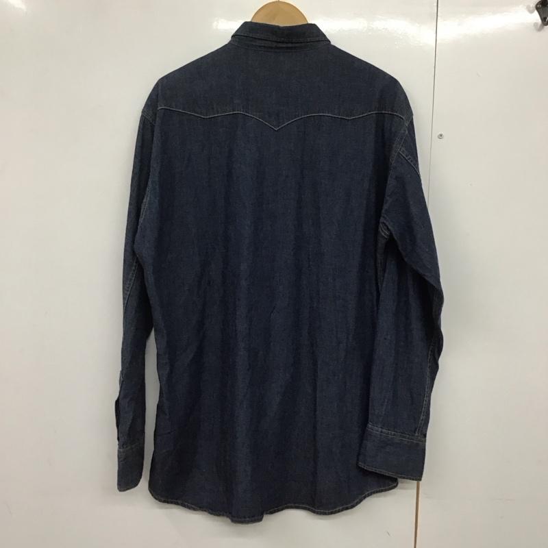 リーバイス Levi s シャツ、ブラウス 長袖 長袖シャツ 無地シャツ カラーシャツ デニムシャツ L ロゴ、文字 インディゴ / インディゴ /  メンズ USED 古着 中古 10140853