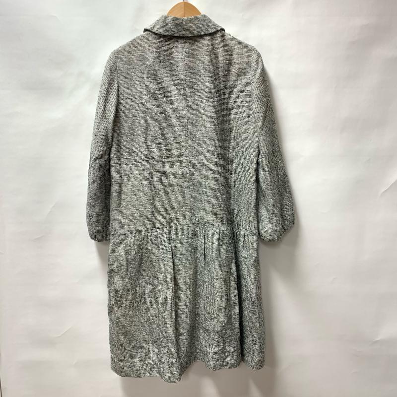 トッカ TOCCA コート コート一般 4  灰 / グレー / X 黒 / ブラック / X 白 / ホワイト /  レディース USED 古着 中古 10031311