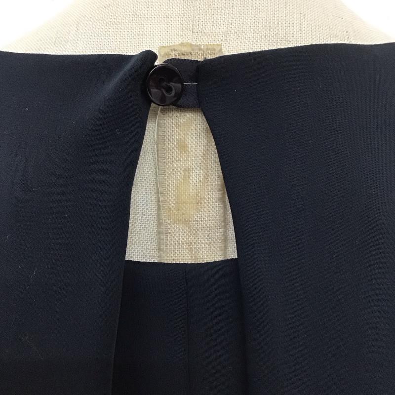 ナチュラルビューティーベーシック NATURAL BEAUTY BASIC ワンピース ひざ丈スカート 017-6240130 ノースリーブ M 無地 紺 / ネイビー /  レディース USED 古着 中古 10110887