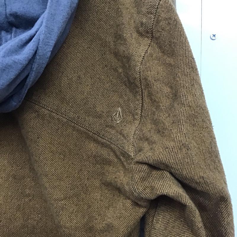 ボルコム VOLCOM パーカー 長袖 長袖シャツ 無地シャツ カラーシャツ パーカー M 無地 マルチカラー / マルチカラー /  メンズ USED 古着 中古 10144488