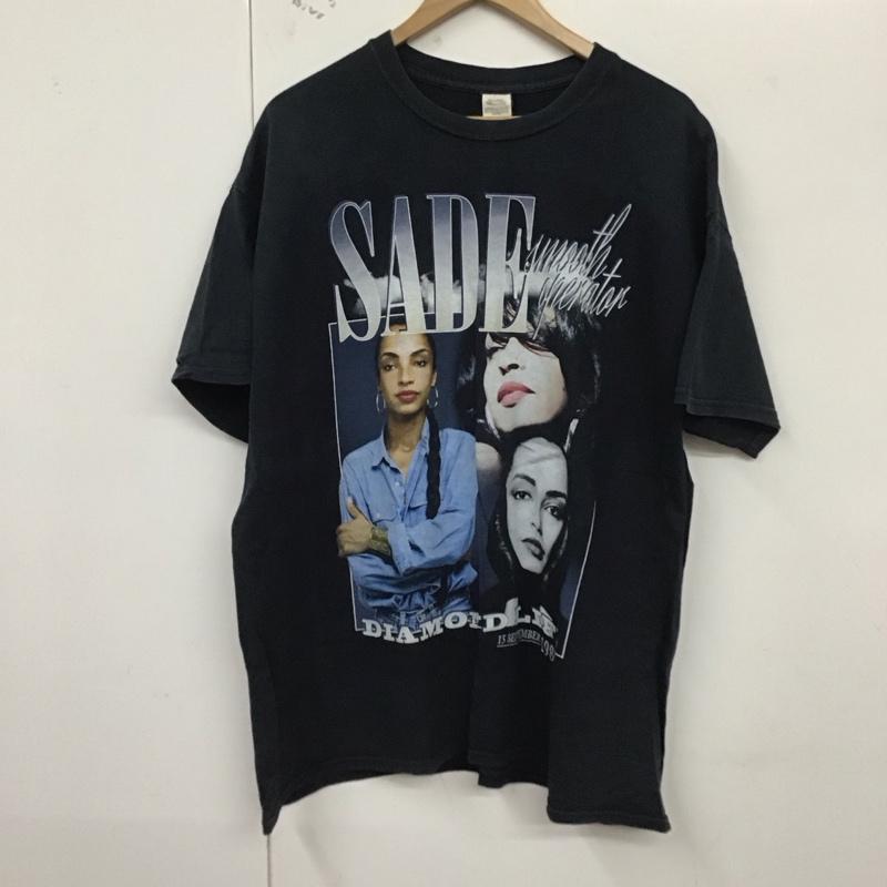 古着 USED Tシャツ 半袖 半袖カットソー プリントTシャツ クルーネックカットソー SADE XL プリント 紺 / ネイビー /  メンズ USED 古着 中古 10129871