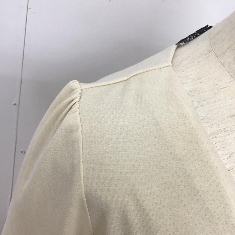 アクシーズファム axes femme カットソー 長袖 長袖カットソー フレアカットソー Vネック M 無地 ベージュ / ベージュ /  レディース USED 古着 中古 10126140