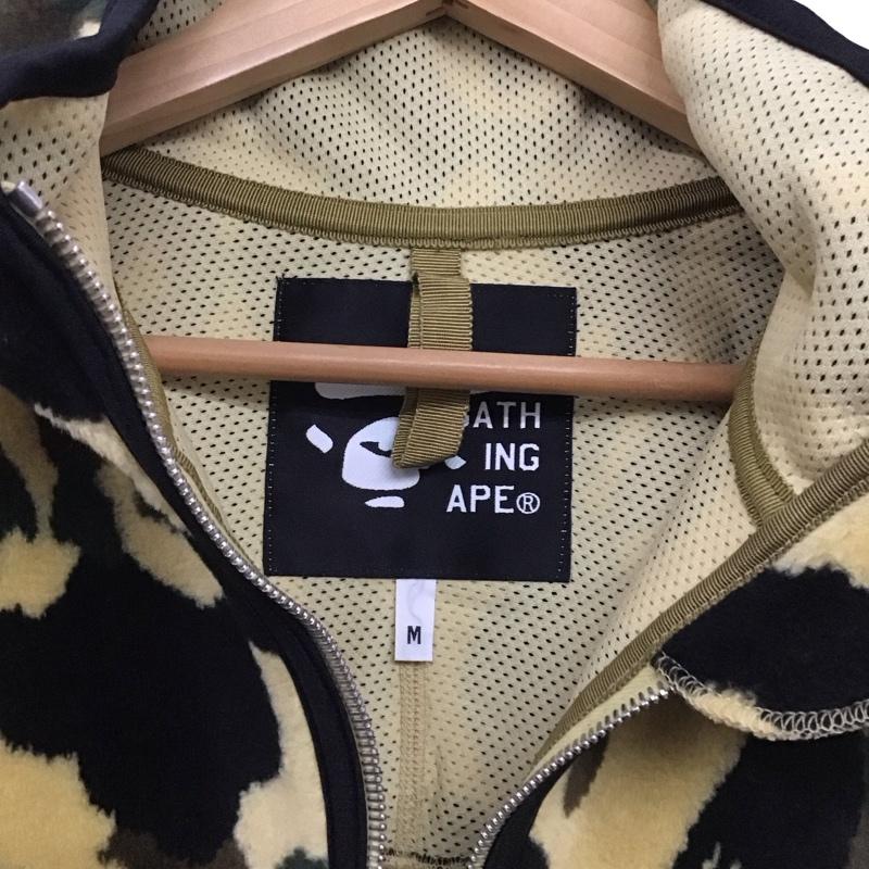 アベイシングエイプ A BATHING APE ジャケット、上着 ジャンパー、ブルゾン フリースジャケット カモ柄 スタンドカラー M カモフラージュ柄・迷彩 黒 / ブラック / X ベージュ / ベージュ / X カーキ / カーキ /  メンズ USED 古着 中古 10139513