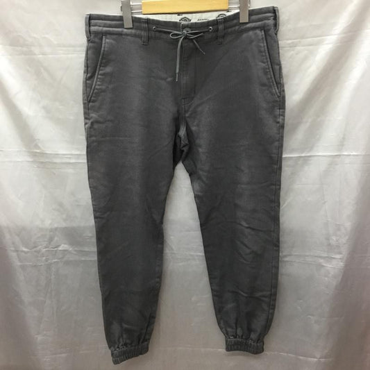 ディッキーズ Dickies パンツ ワークパンツ、ペインターパンツ ワークパンツ ワイドパンツ カジュアルパンツ 32インチ 無地 灰 / グレー /  メンズ USED 古着 中古 10111918