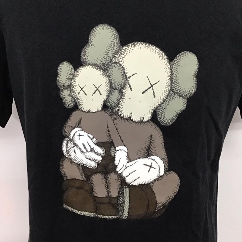 ユニクロ UNIQLO Tシャツ 半袖 341-467775 KAWSTシャツ 半袖カットソー プリントTシャツ L プリント 黒 / ブラック /  メンズ USED 古着 中古 10125047