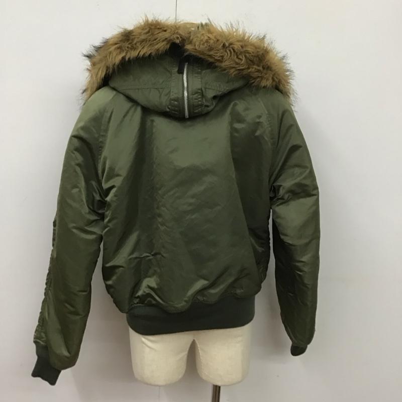 アルファインダストリー Alpha Industries ジャケット、上着 ジャンパー、ブルゾン ジップアップジャケット ジャンパー ジャケット ミリタリージャケット アウター M 無地 カーキ / カーキ /  メンズ USED 古着 中古 10124157