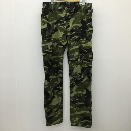 ザ・リアルマッコイズ・インターナショナル REAL McCOY S パンツ ワークパンツ、ペインターパンツ リザードトラウザーズ カーゴパンツ 26インチ カモフラージュ柄・迷彩 緑 / グリーン /  メンズ USED 古着 中古 10143876