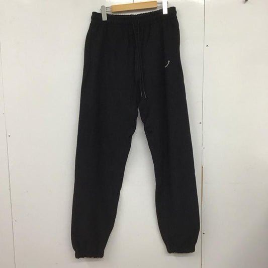 レディーメイド READY MADES パンツ ワークパンツ、ペインターパンツ re-co-bk-00-00-247 スマイルスウェットパンツ S ロゴ、文字 黒 / ブラック /  メンズ USED 古着 中古 10148570