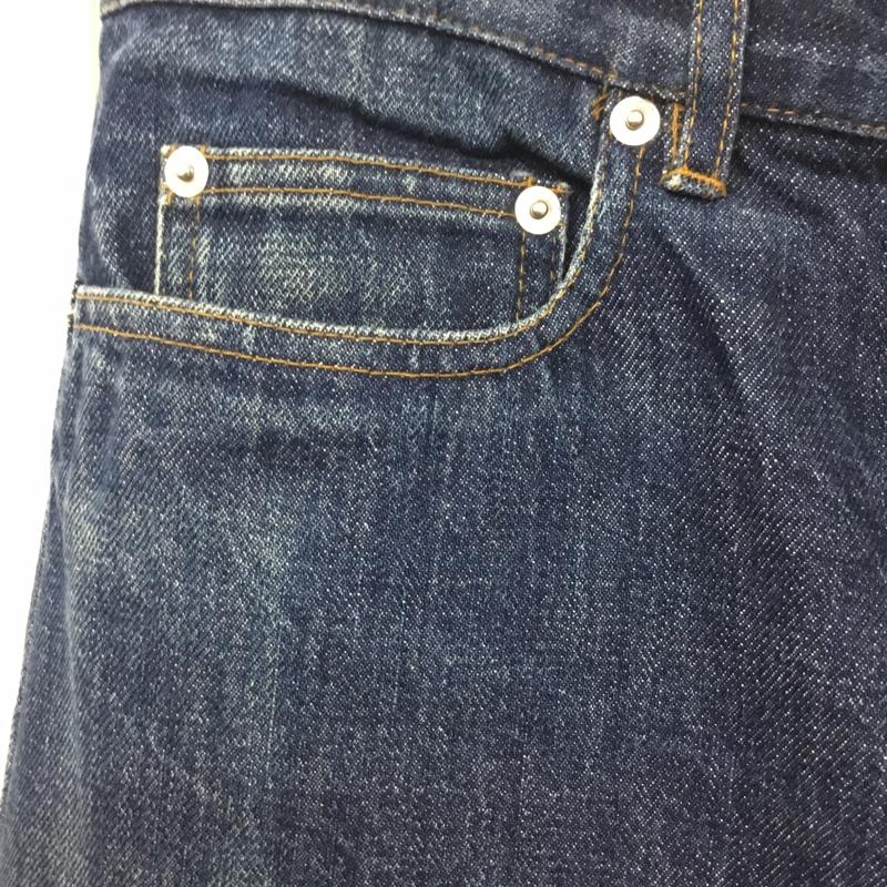 アーペーセー A.P.C. パンツ デニム、ジーンズ 日本製 ボタンフライ 32 ロゴ、文字 インディゴ / インディゴ /  メンズ USED 古着 中古 10115647