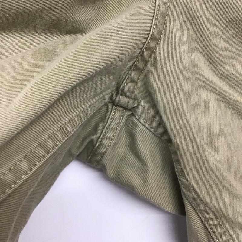デサント DESCENTE パンツ ショートパンツ ショートパンツ ハーフパンツ カジュアルパンツ 2 ロゴ、文字 ベージュ / ベージュ /  メンズ USED 古着 中古 10146427