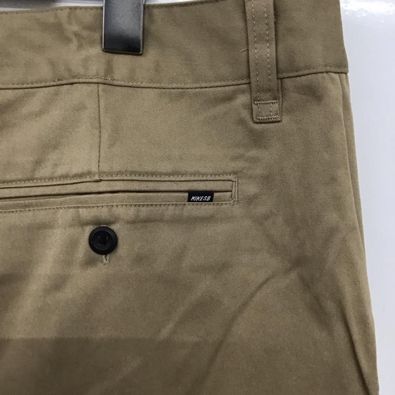 ナイキエスビー NIKE SB パンツ ショートパンツ ショートパンツ ハーフパンツ カジュアルパンツ XXL ロゴ、文字 ベージュ / ベージュ /  メンズ USED 古着 中古 10149714