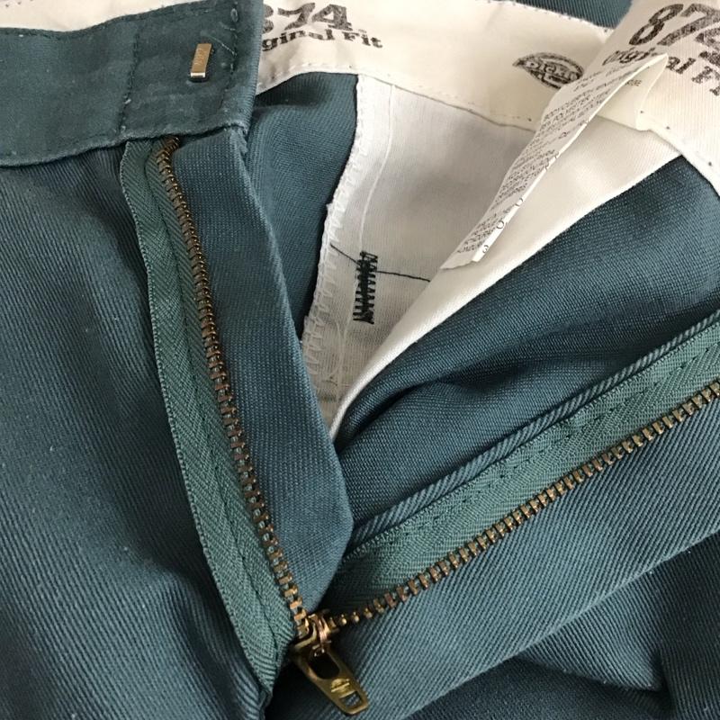 ディッキーズ Dickies パンツ ワークパンツ、ペインターパンツ ワークパンツ ワイドパンツ カジュアルパンツ 32インチ ロゴ、文字 緑 / グリーン /  メンズ USED 古着 中古 10149195