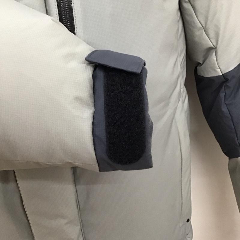 ザノースフェイス THE NORTH FACE ジャケット、上着 ジャンパー、ブルゾン nd92240 ダウンジャケットバルトロライトジャケット ジップアップジャケット アウター L ロゴ、文字 灰 / グレー /  メンズ USED 古着 中古 10121042