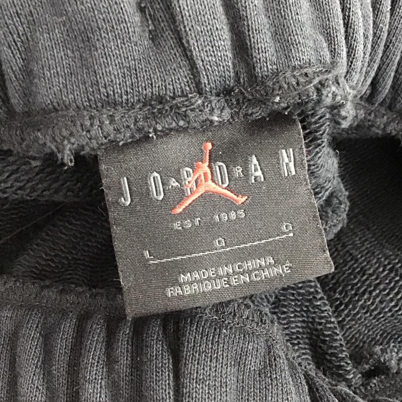 エアジョーダン AIR JORDAN パンツ ショートパンツ 1f1411-010 ショートパンツ ハーフパンツ L ロゴ、文字 X ダメージ加工 ダークグレー / ダークグレー /  メンズ USED 古着 中古 10149983