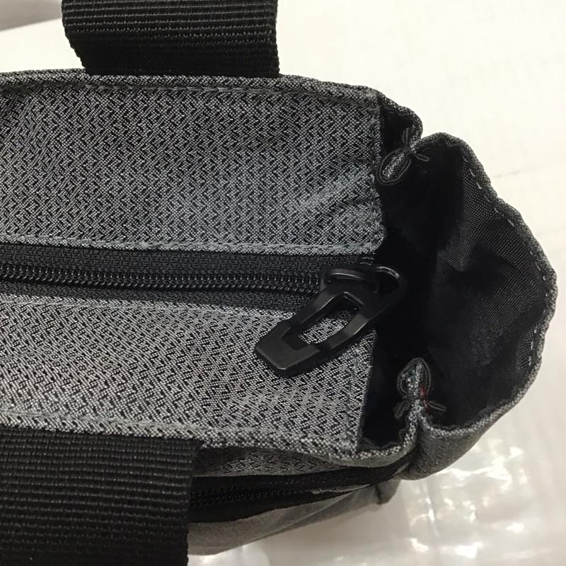オークリー OAKLEY トートバッグ トートバッグ FOS900243-27B スモールトート ワンポイント 灰 / グレー / X 黒 / ブラック /  メンズ USED 古着 中古 10113352
