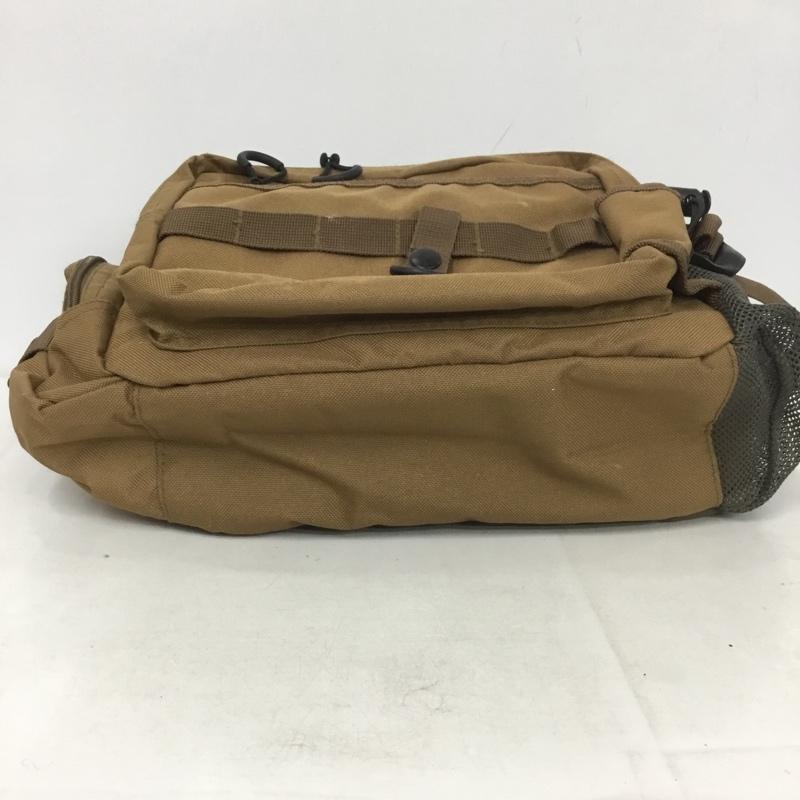 古着 USED バッグ バッグ ワンショルダーバッグ 釣り用バッグ フィッシングバッグ Abu Garcia ロゴ、文字 茶 / ブラウン /  メンズ USED 古着 中古 10140438