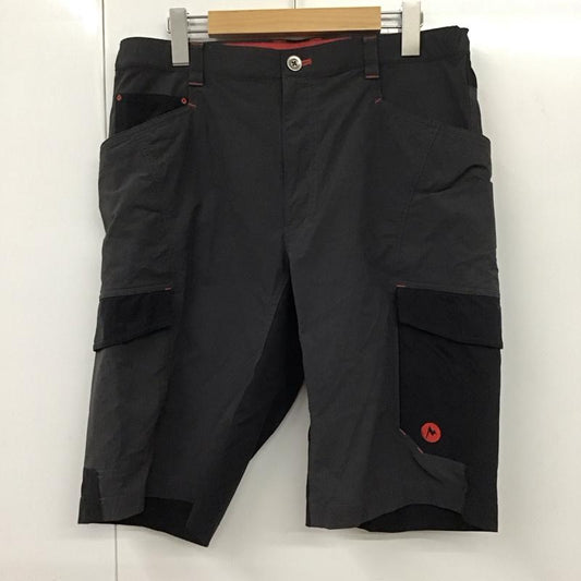 マーモット Marmot パンツ ショートパンツ ショートパンツ ハーフパンツ カジュアルパンツ XL ロゴ、文字 黒 / ブラック / X 灰 / グレー /  メンズ USED 古着 中古 10130356